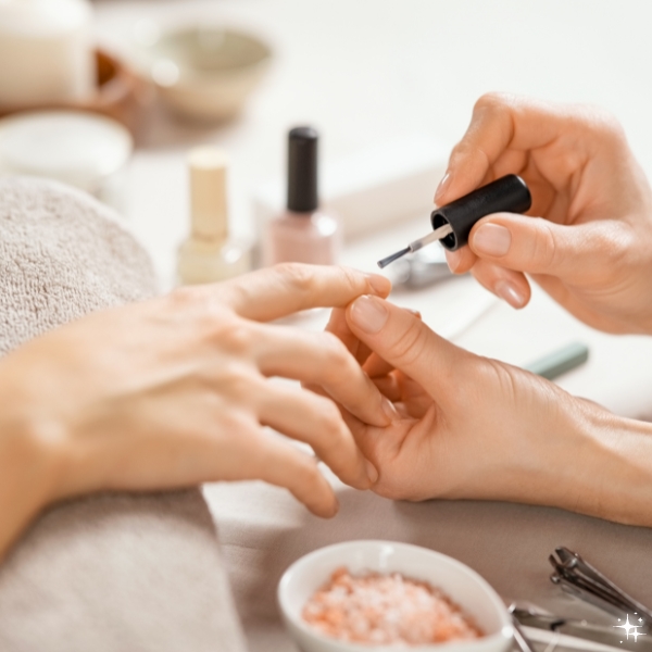 How To Grow Healthy Nails: Tips For Strong Nails