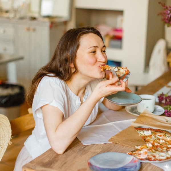 How To Practice Mindful Eating : Enjoy And Be Healthy